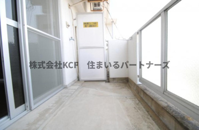 【バルコニー】 | プレアール国分 | 開放的で明るい空間を演出してくれるバルコニーです