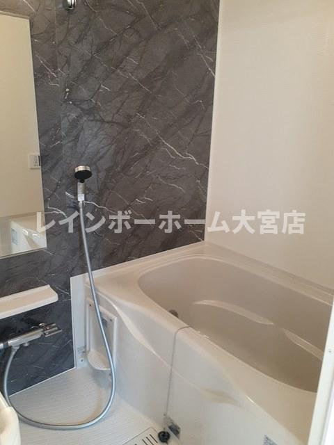 メゾン　ド　ウィズの浴室