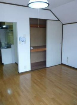 杉並区高円寺南３丁目の賃貸マンションの居間・リビング