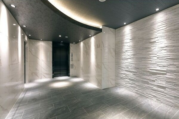 S-RESIDENCE山王のエントランス|清潔なエントランスです