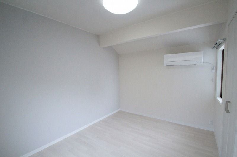 with plunts 北町の寝室