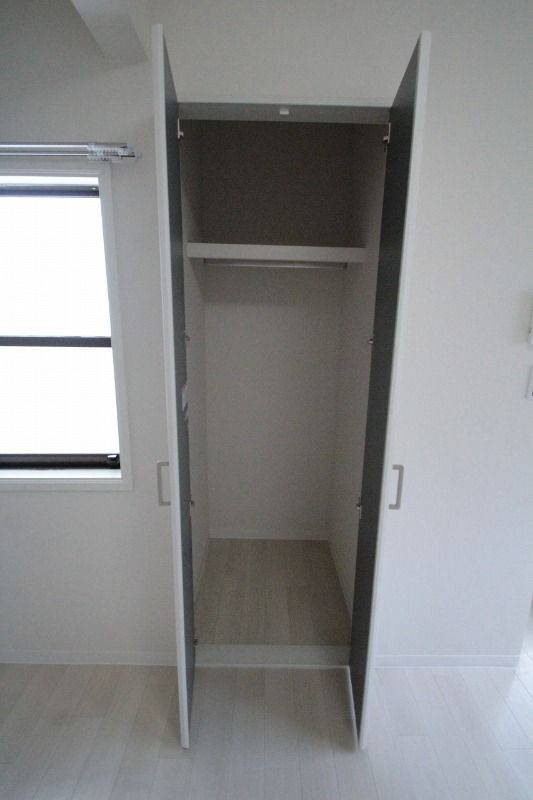 with plunts 北町の収納