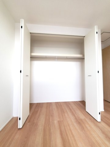 三郷市　彦川戸1丁目　新築戸建　　全1棟の収納|大容量収納で“見せない暮らし”。片付けがラクに