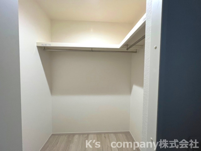 茅ヶ崎市若松町　新築戸建　2号棟の収納|季節外の衣類もすっきり片付くウォークインクローゼット☆