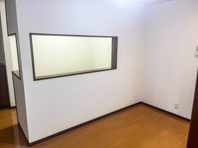 【居間・リビング】 | 平野区平野宮町２丁目　戸建 | LDKは約１５．０帖♪床暖房が付いています。