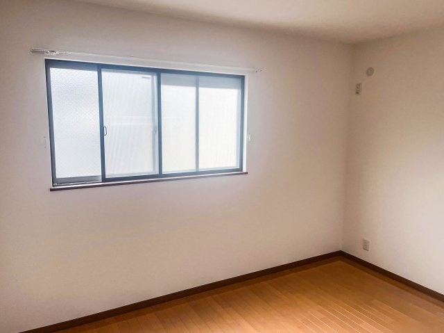 【寝室】 | 平野区平野宮町２丁目　戸建 | 洋室　約６．５帖