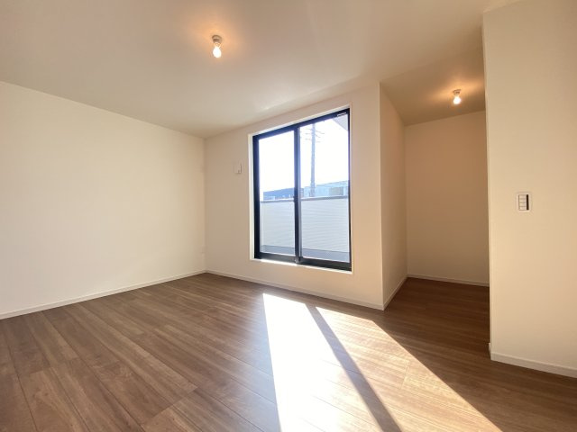 『八王子市新築戸建て』八王子市清川町4-1【仲介手数料無料】　５期の洋室|～仲介手数料無料☆八王子ひなた不動産～　八王子市清川町　新築戸建て