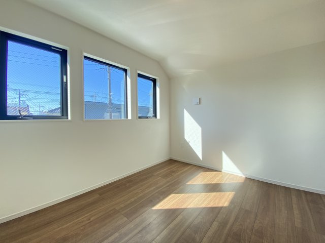 『八王子市新築戸建て』八王子市清川町4-1【仲介手数料無料】　５期の洋室|～仲介手数料無料☆八王子ひなた不動産～　八王子市清川町　新築戸建て