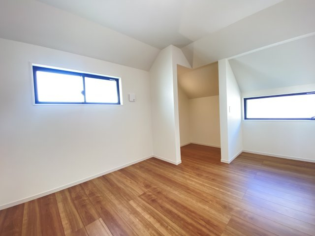 『八王子市新築戸建て』八王子市清川町4-1【仲介手数料無料】　５期の洋室|～仲介手数料無料☆八王子ひなた不動産～　八王子市清川町　新築戸建て