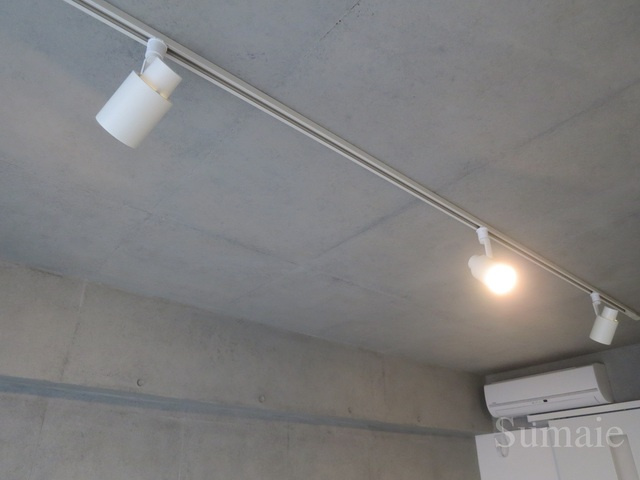 レピュア王子本町の内装|照明もお洒落ですね♪