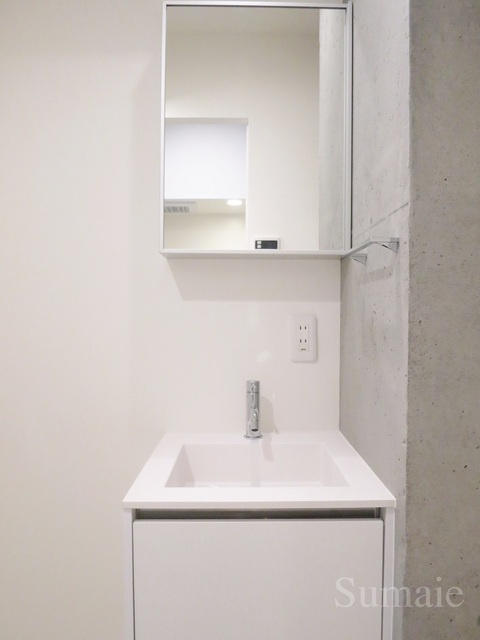 レピュア王子本町の洗面所|人気の独立洗面台！