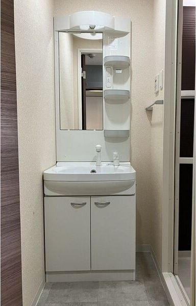 Luxe新大阪SOUTHの洗面所