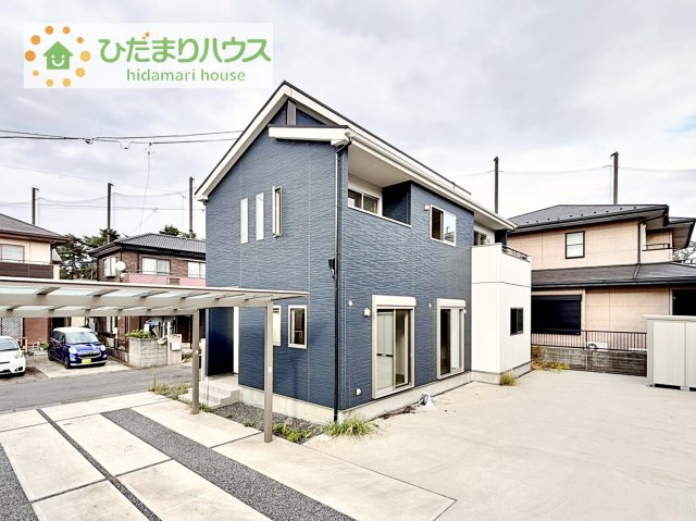 【外観】 | つくばみらい市伊奈東　中古戸建 | 駐車6台以上完備！！
築浅中古出ました♪
