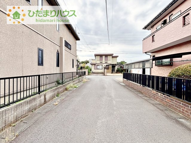 【前面道路含む現地写真】 | つくばみらい市伊奈東　中古戸建 | 是非一度、ご家族そろってご内覧ください♪