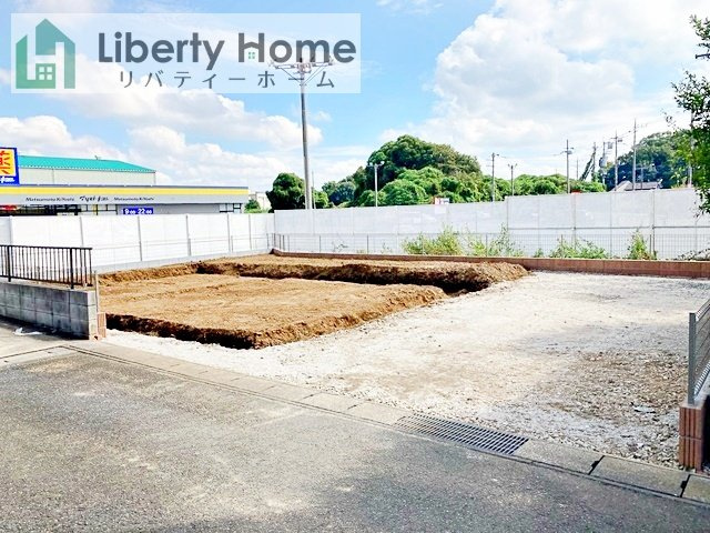 第1下妻市下妻丙　新築戸建の前面道路含む現地写真