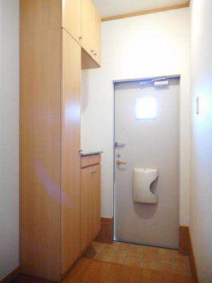 【玄関】 | サニ－・レジデンスＡ | 玄関