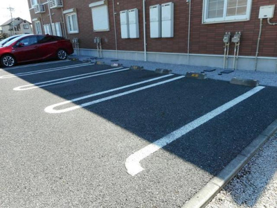 【駐車場】 | サニ－・レジデンスＡ | 駐車場