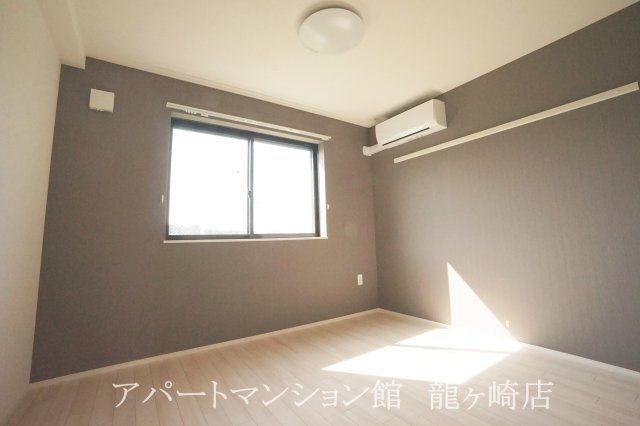 irie life (アイリーライフ）の寝室