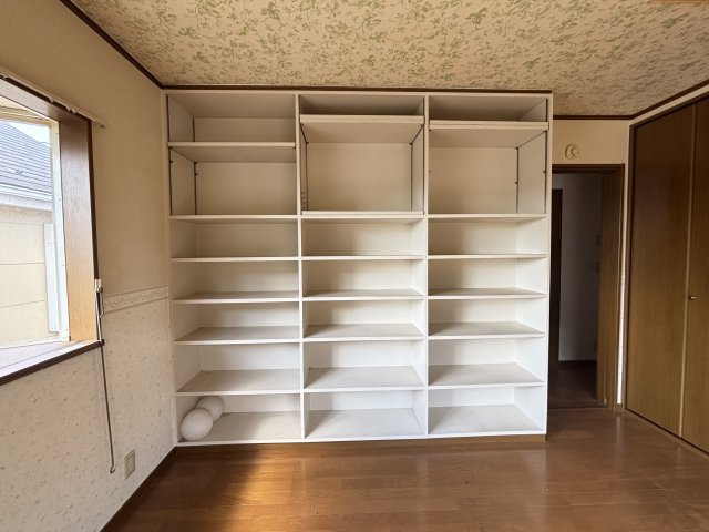 市川市稲越１丁目　中古戸建の収納