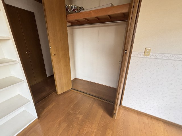 市川市稲越１丁目　中古戸建の収納