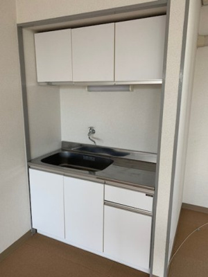 【内装】 | 大和ビル | 写真は303号室（反転の場合あり）