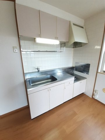 クレストール２１のキッチン|コンパクトなキッチンで掃除もラクラク