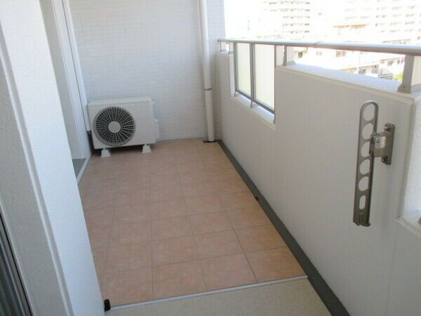 プレミアコート星ヶ丘のバルコニー