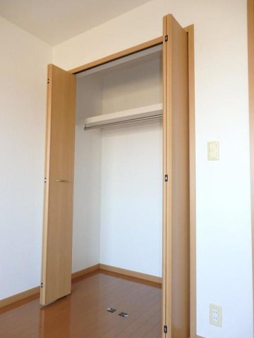 サニー・ヒルトップⅢの収納|収納スペース豊富です