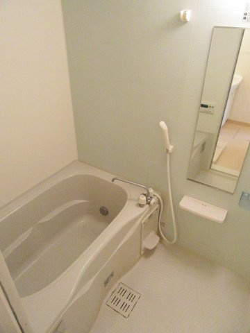 クレメントの浴室|コンパクトで使いやすいお風呂です