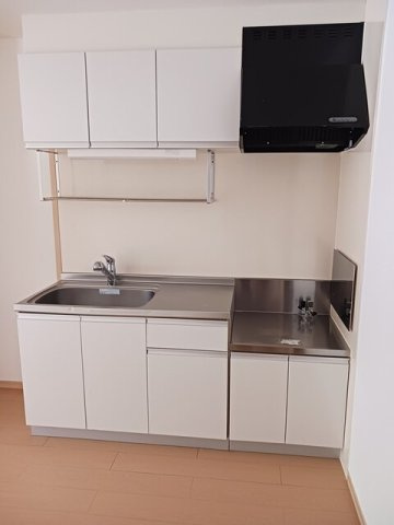 リバーサイド　レジデンス　Ａのキッチン|キッチンでお料理をお楽しみください