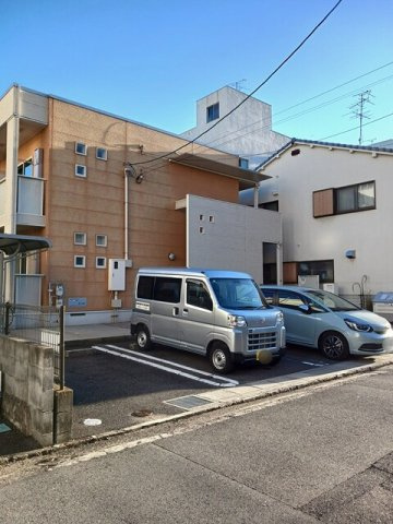 エスポワールの駐車場|駐車場に車を止められます