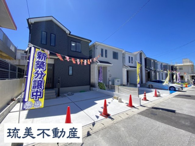 【外観】 | 那覇市具志（全7棟）G号棟 | G号棟　並列駐車3台可♪