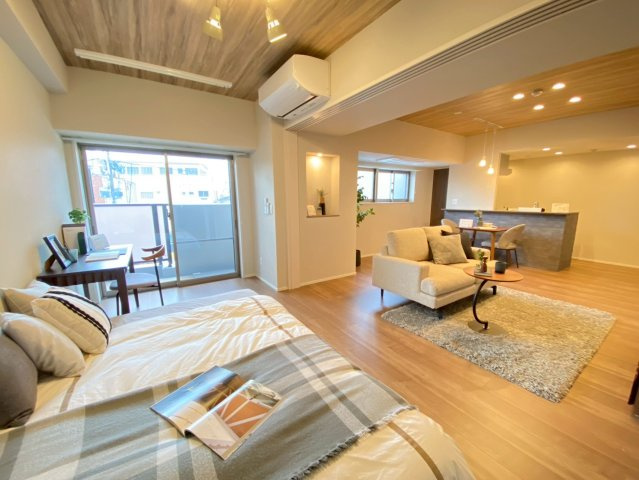 プレミアム長瀬駅前の洋室