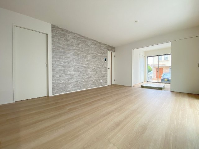 三郷市彦成1丁目　新築戸建　全2棟　1号棟の玄関|同施工会社の参考写真になります。