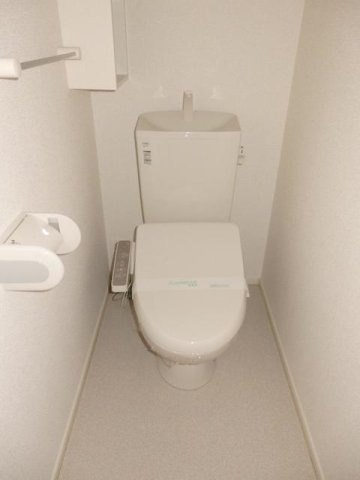 ブランシュールＤのトイレ|清潔感のあるトイレです