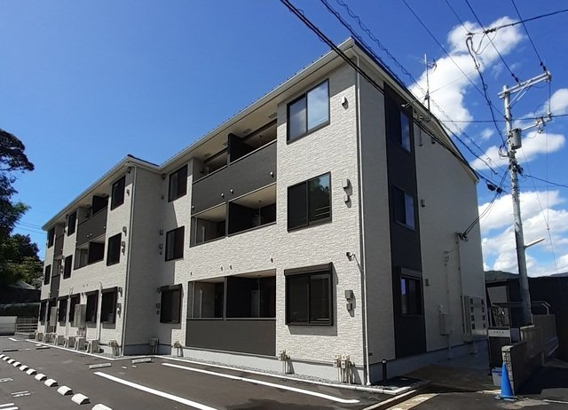 クラールの外観|おしゃれな外観です