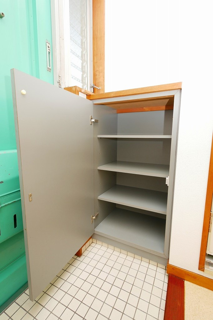 ポエトリー・オバラの玄関|ポイトリー・オバラ304　