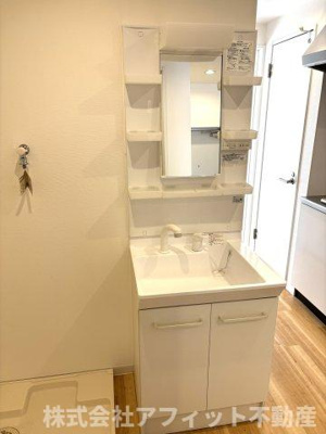 【洗面所】 | アシンプトートB棟 | 洗髪洗面化粧台