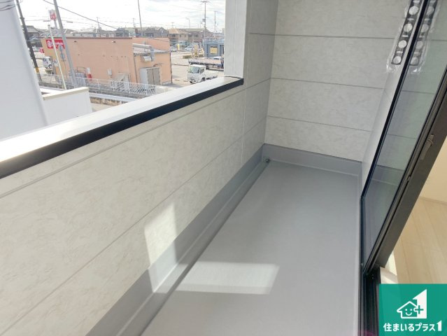 姫路市大津区天神町　新築一戸建てのバルコニー