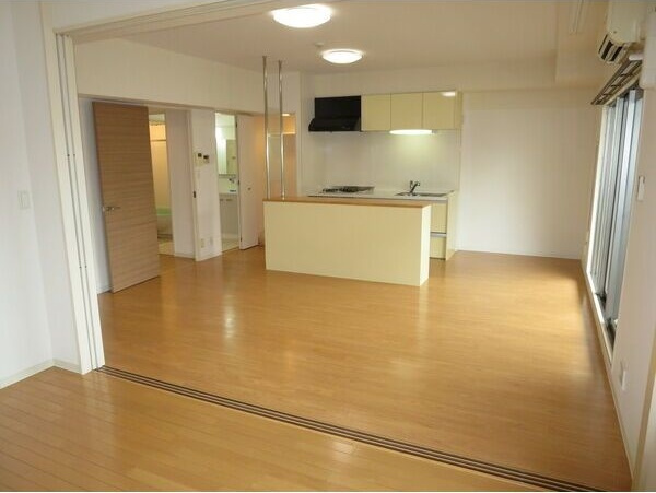 ピオーネ覚王山の内装