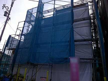 府中町八幡2丁目の前面道路含む現地写真