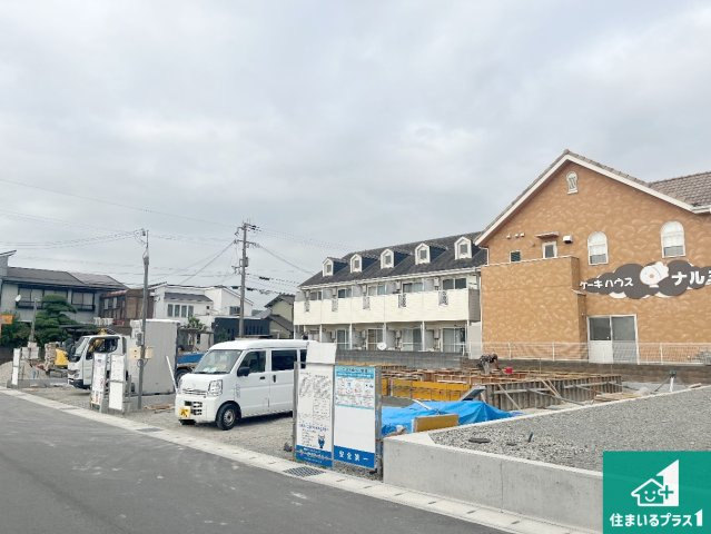 姫路市大津区天神町　新築一戸建ての外観|周辺は落ち着いた街並みの住宅地！子育てがしやすい住環境です！まだ未完成ですが、現地でしかわからない事もございます。是非一度ご覧ください。