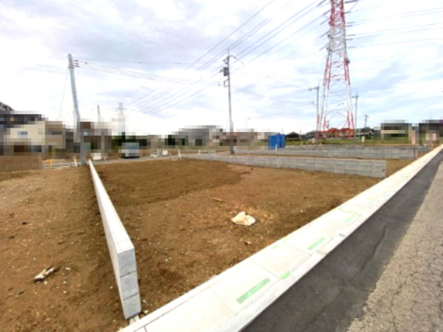 上尾市上～建築条件なし売地～の前面道路含む現地写真|ハウスメーカー決まってない方もお気軽にご相談ください。