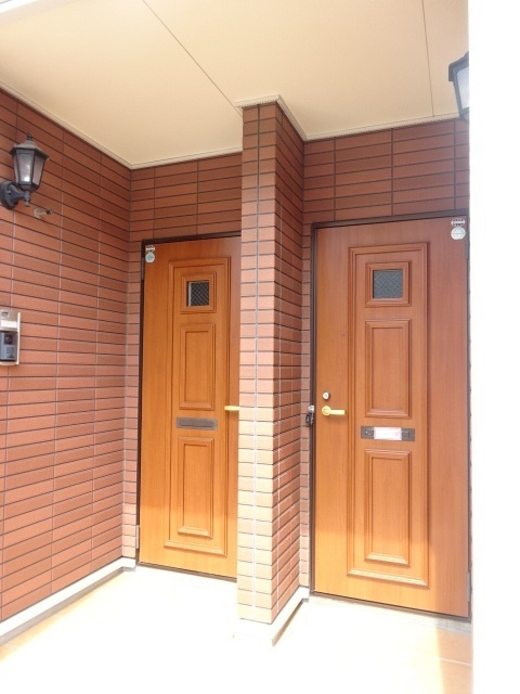 カレントのエントランス|エントランス