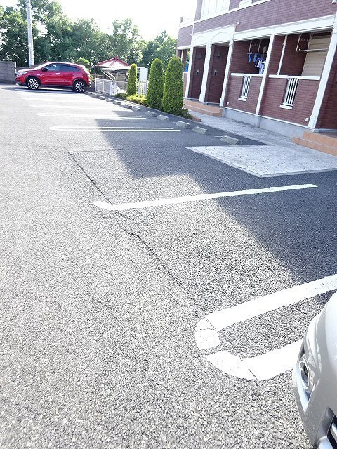 カレントの駐車場|駐車場