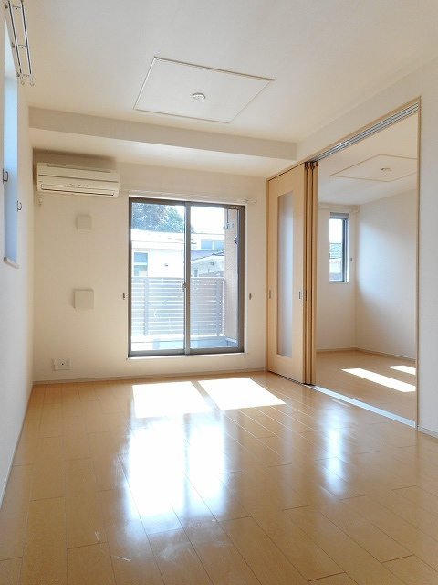 ベル　ピアッツァ　Ⅰの居間・リビング|居室・リビング