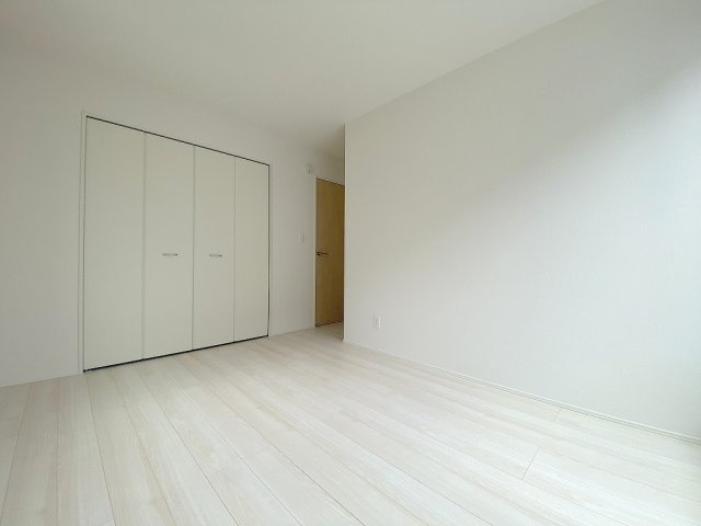 三郷市彦成1丁目　新築戸建　全2棟　2号棟の居間・リビング|同施工会社の参考写真になります。