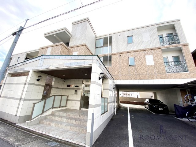 ピオーネ覚王山