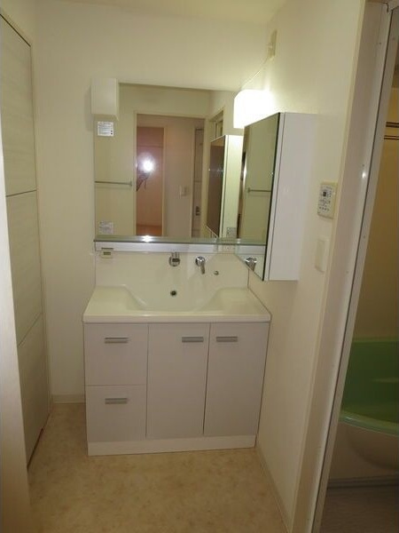 ピオーネ覚王山の洗面所