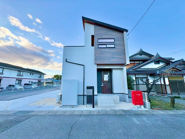 栗東市大橋４丁目3号棟　新築戸建て